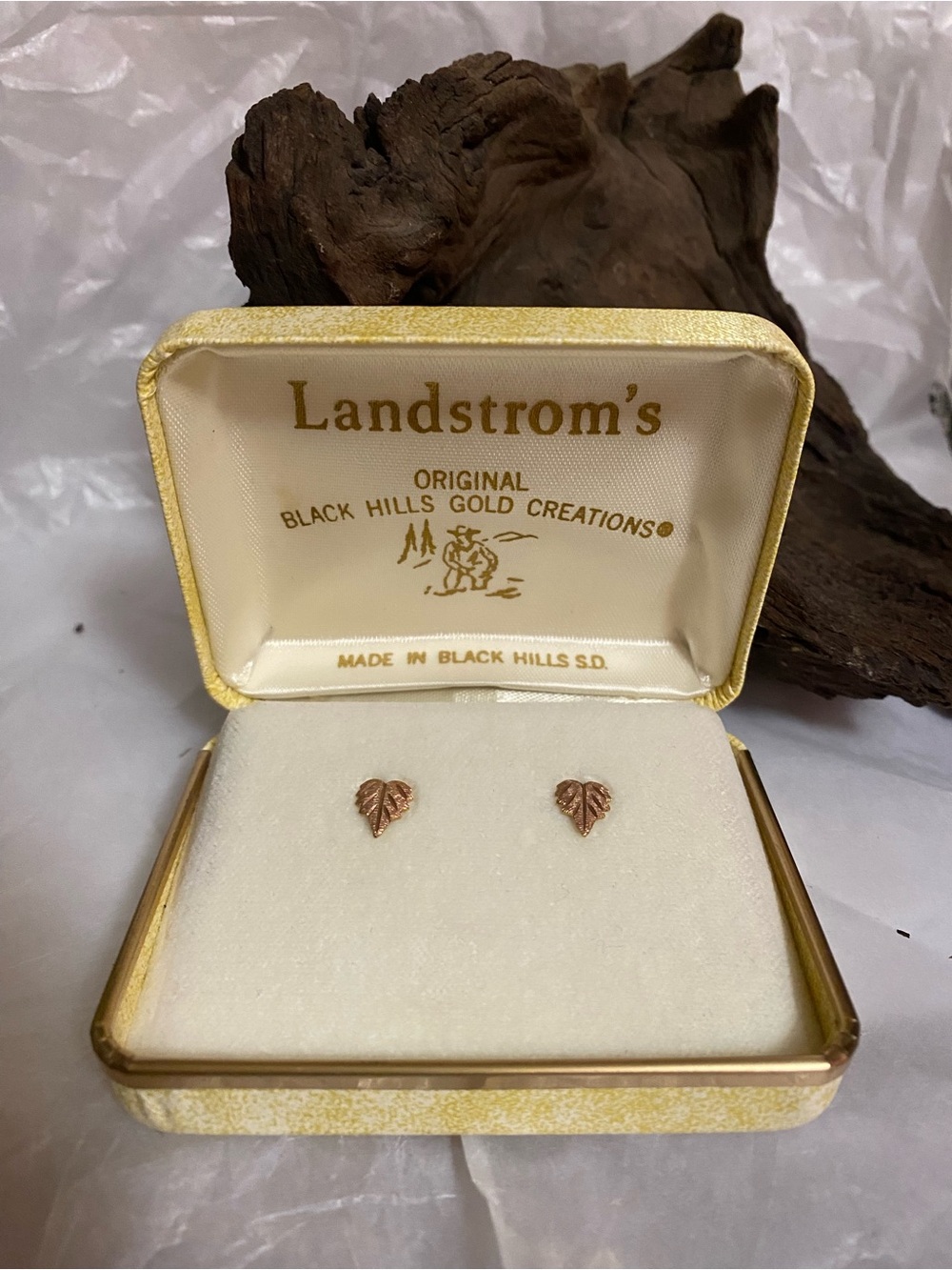 Landstrom's Rose Gold Leaf Stud Earrings